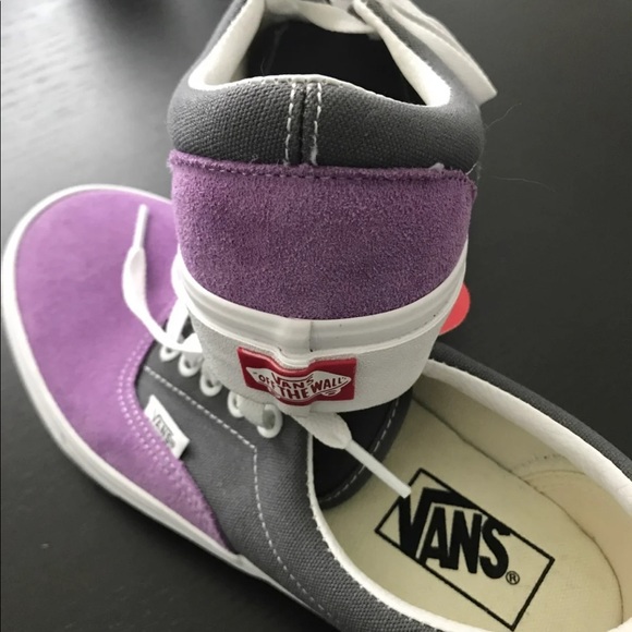 Vans Era Two Tone Skate Shoes - Women - Picture 4 of 5